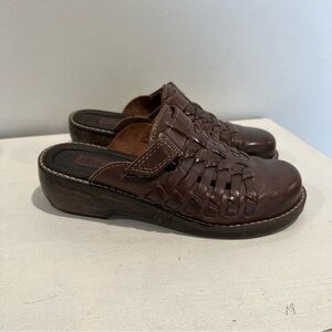 Brown Leather Slip On Women’s Clogs/ Mules Size 8